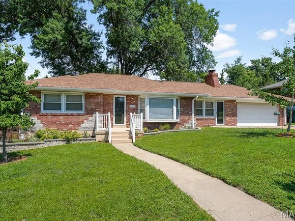 3611 Forest Dale Drive, St Louis, MO 63125
