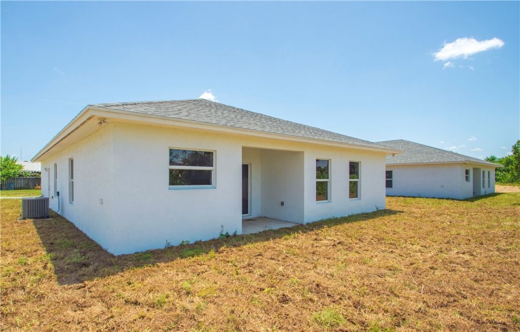 920 7th Street, Vero Beach, FL 32962 Photo