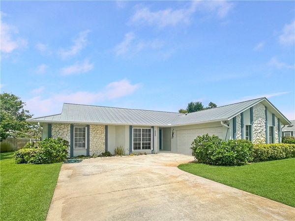 5209 Eagle Drive, Fort Pierce, FL 34951