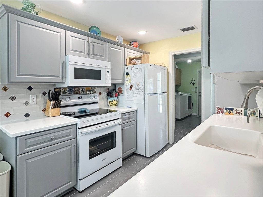 5209 Eagle Drive, Fort Pierce, FL 34951 Photo