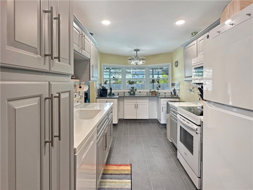 5209 Eagle Drive, Fort Pierce, FL 34951 Photo