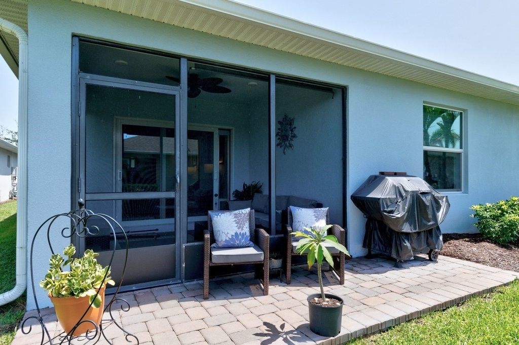 6105 Red Maple Manor, Vero Beach, FL 32966 Photo
