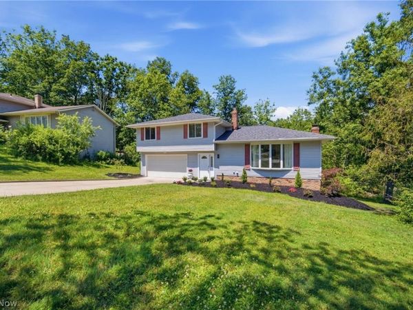 5864 North Oval , Solon, OH 44139