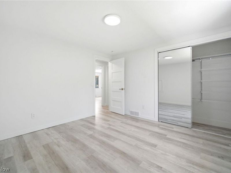 5864 North Oval, Solon, OH 44139 Photo 13