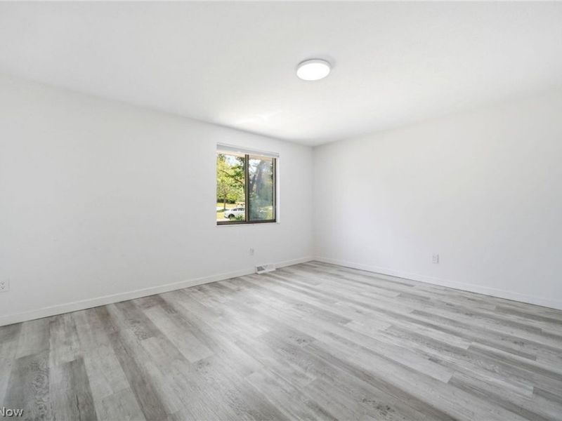 5864 North Oval, Solon, OH 44139 Photo 17