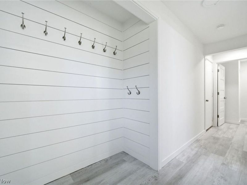 5864 North Oval, Solon, OH 44139 Photo 5