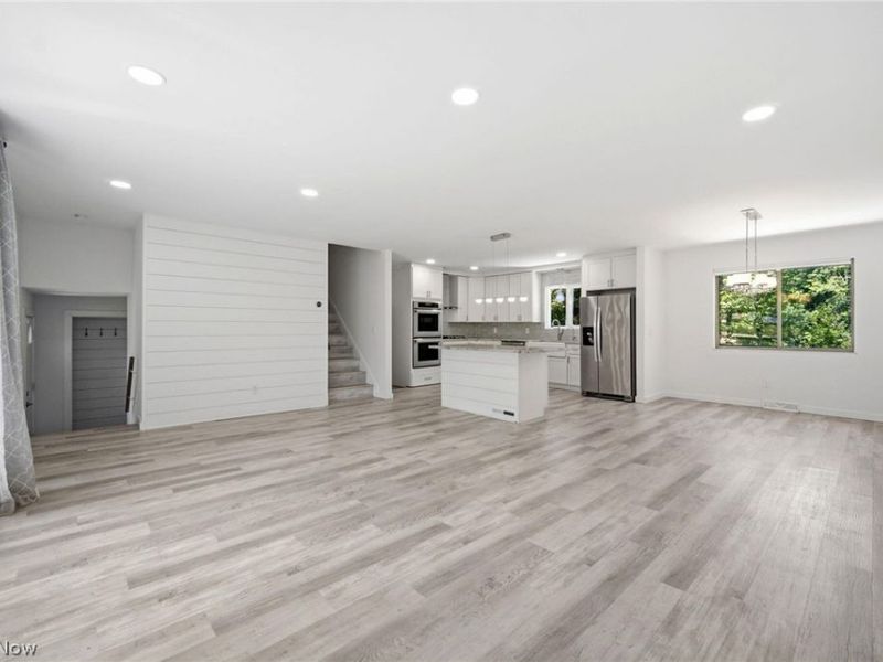 5864 North Oval, Solon, OH 44139 Photo 6