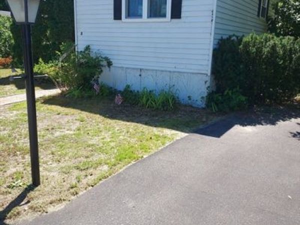 8 Jefferson Way, Carver, MA 02330