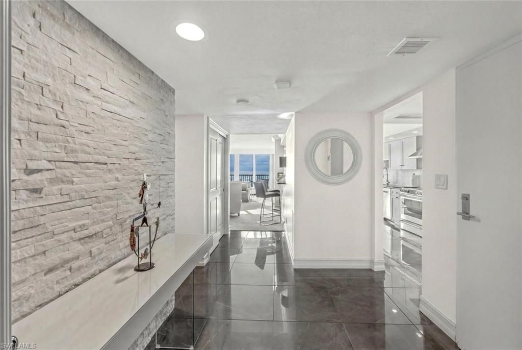 2381 Gulf Shore Blvd N, Unit 503, Naples, FL 34103 Photo