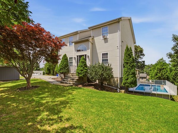724 Woodman St, Fall River, MA 02724