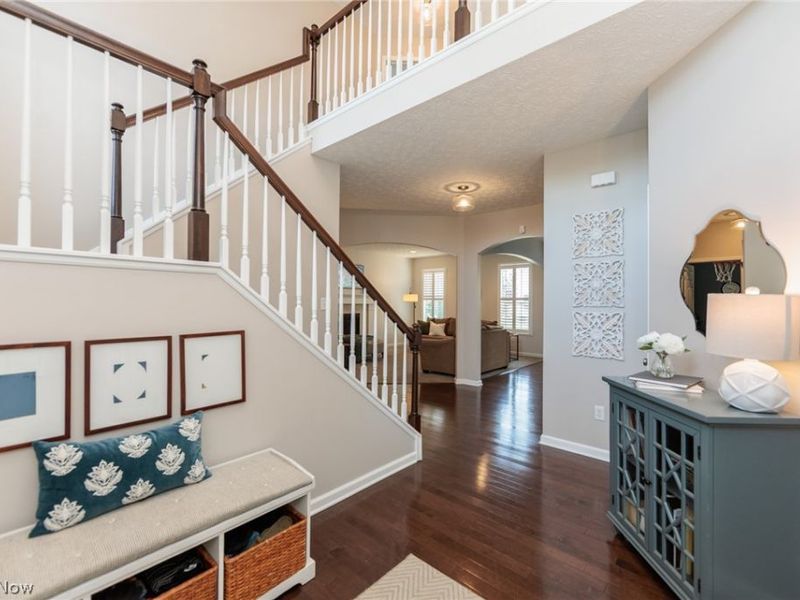 2436 Roxboro Street , Avon, OH 44011 Photo 2