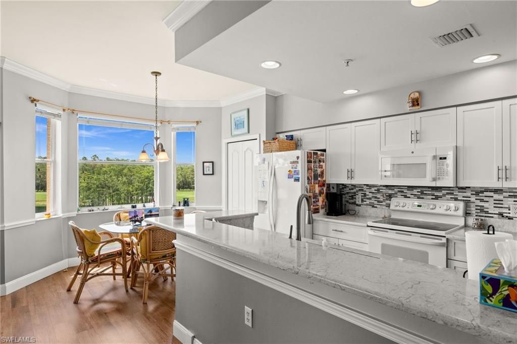 8600 Cedar Hammock Cir, Unit 1333, Naples, FL 34112 Photo