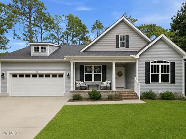 496 Tate Lake Drive, Southport, NC 28461