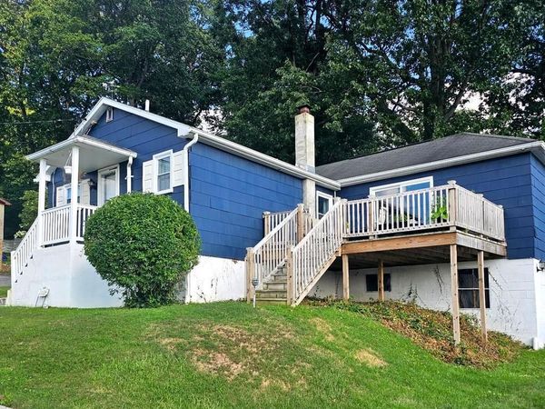 3128 OAK STREET, READING, PA 19605