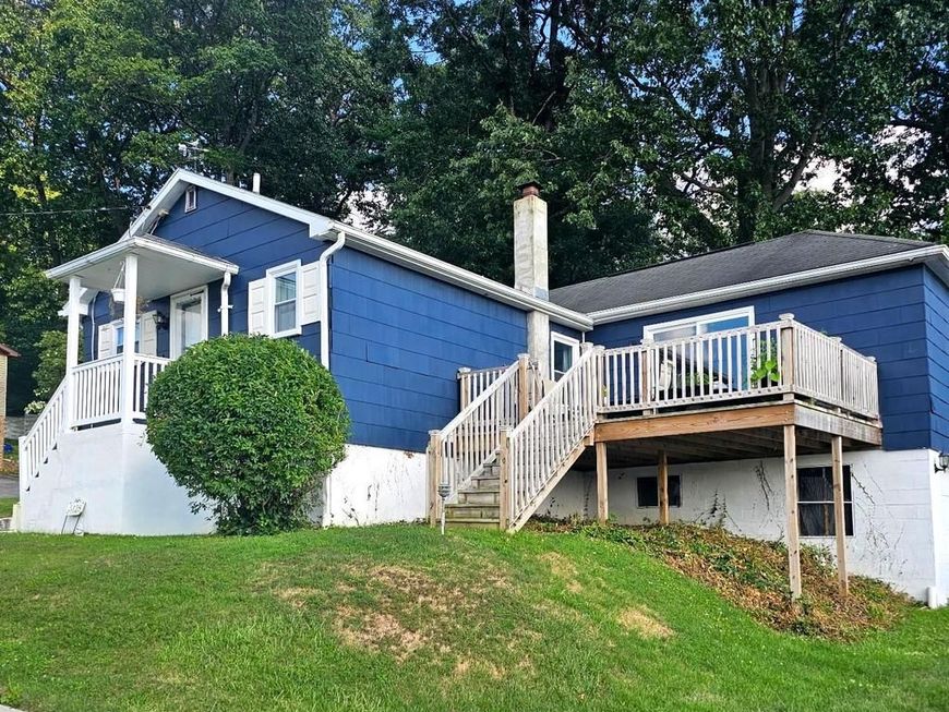 3128 Oak Street, Reading, PA 19605 Main Photo