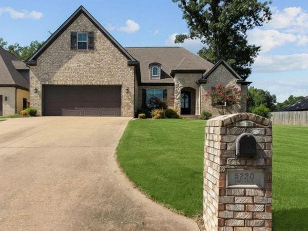 5220 Providence Circle , Jonesboro, AR 72404