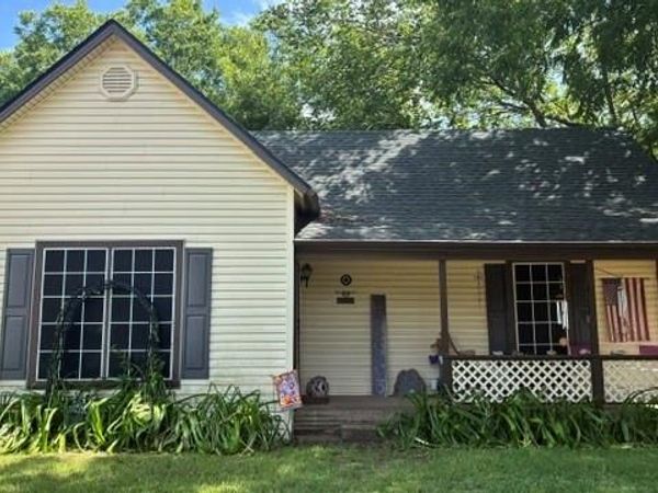 102 E 14th Street, Joshua, TX 76058