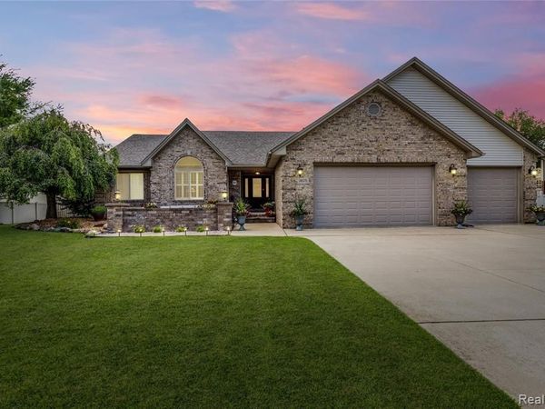 38575 Barth Street, Romulus, MI 48174