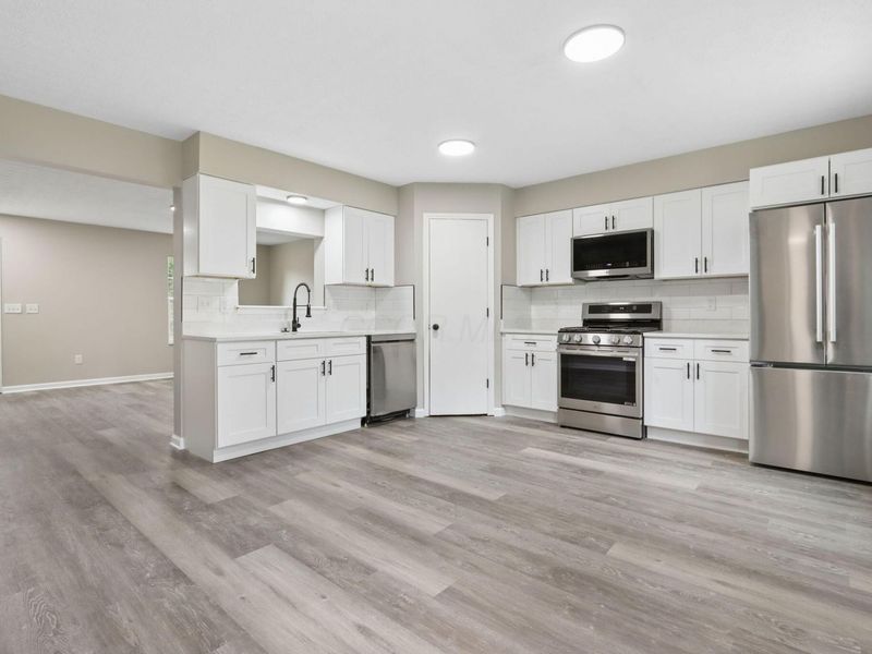 235 Haystack Avenue , Pataskala, OH 43062 Photo 8