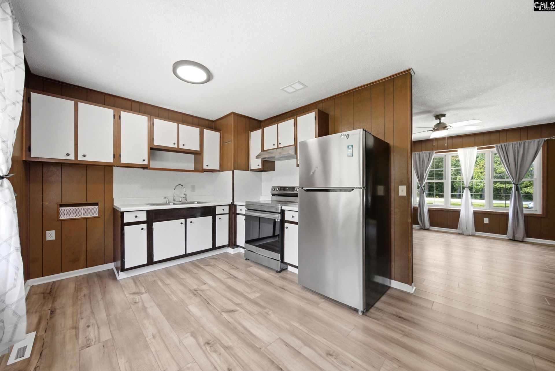 302 Mitchell Street Photo 11