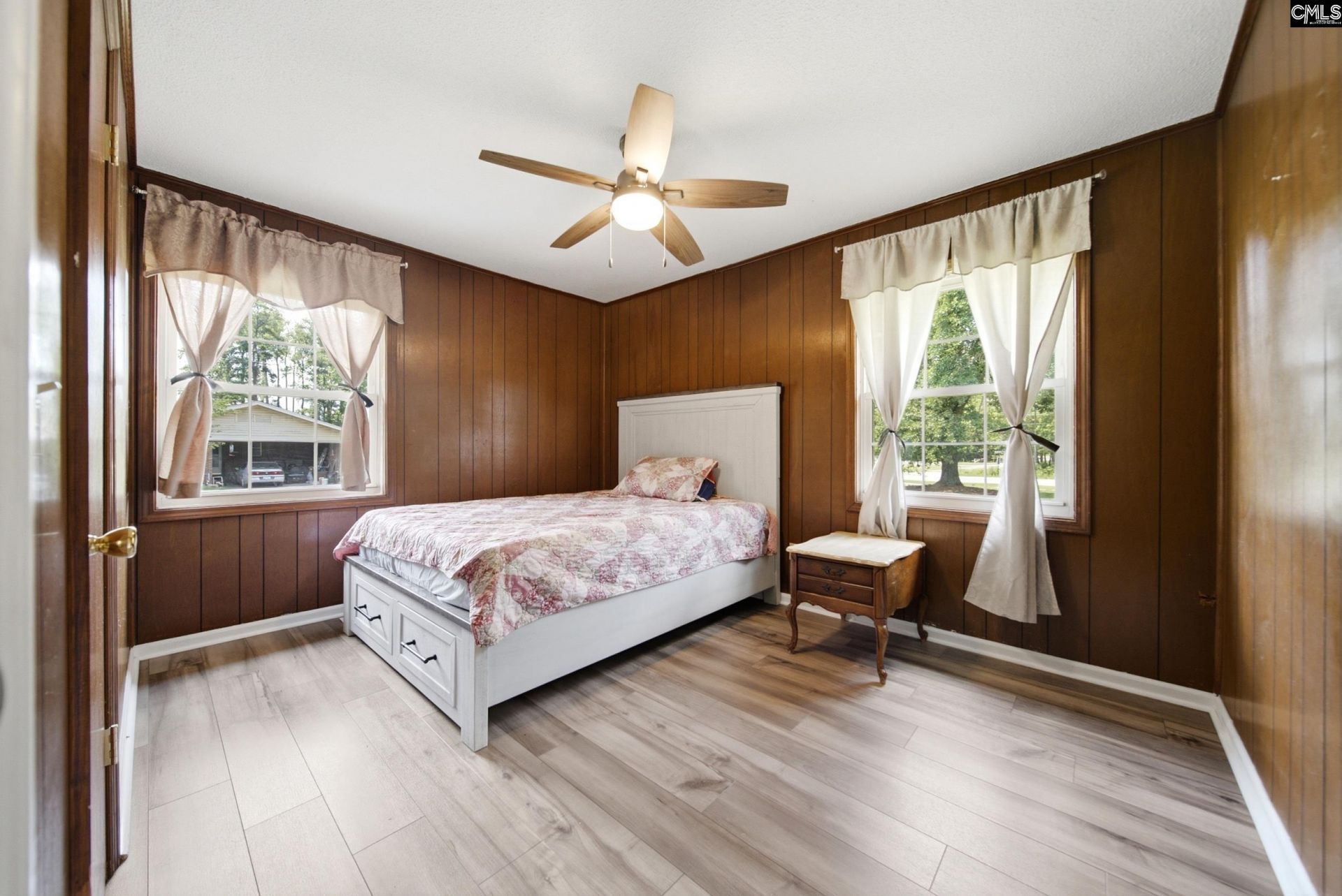 302 Mitchell Street Photo 15