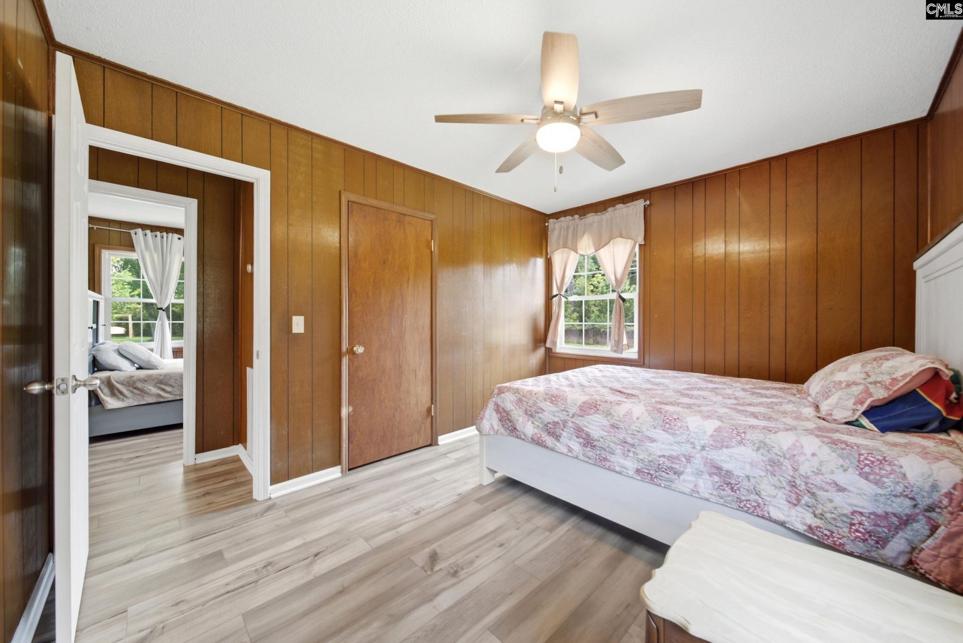 302 Mitchell Street Photo 16
