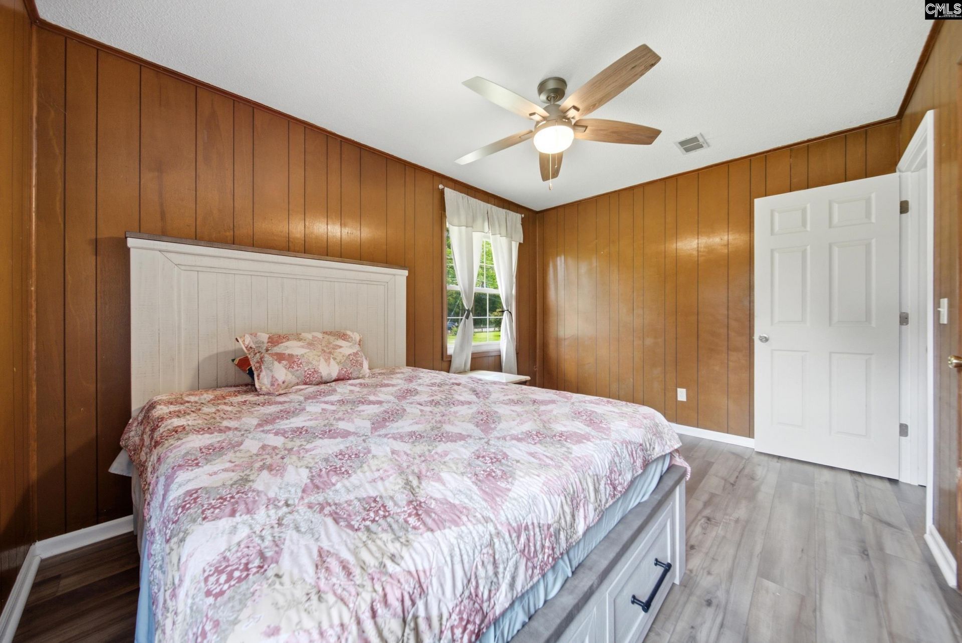302 Mitchell Street Photo 17