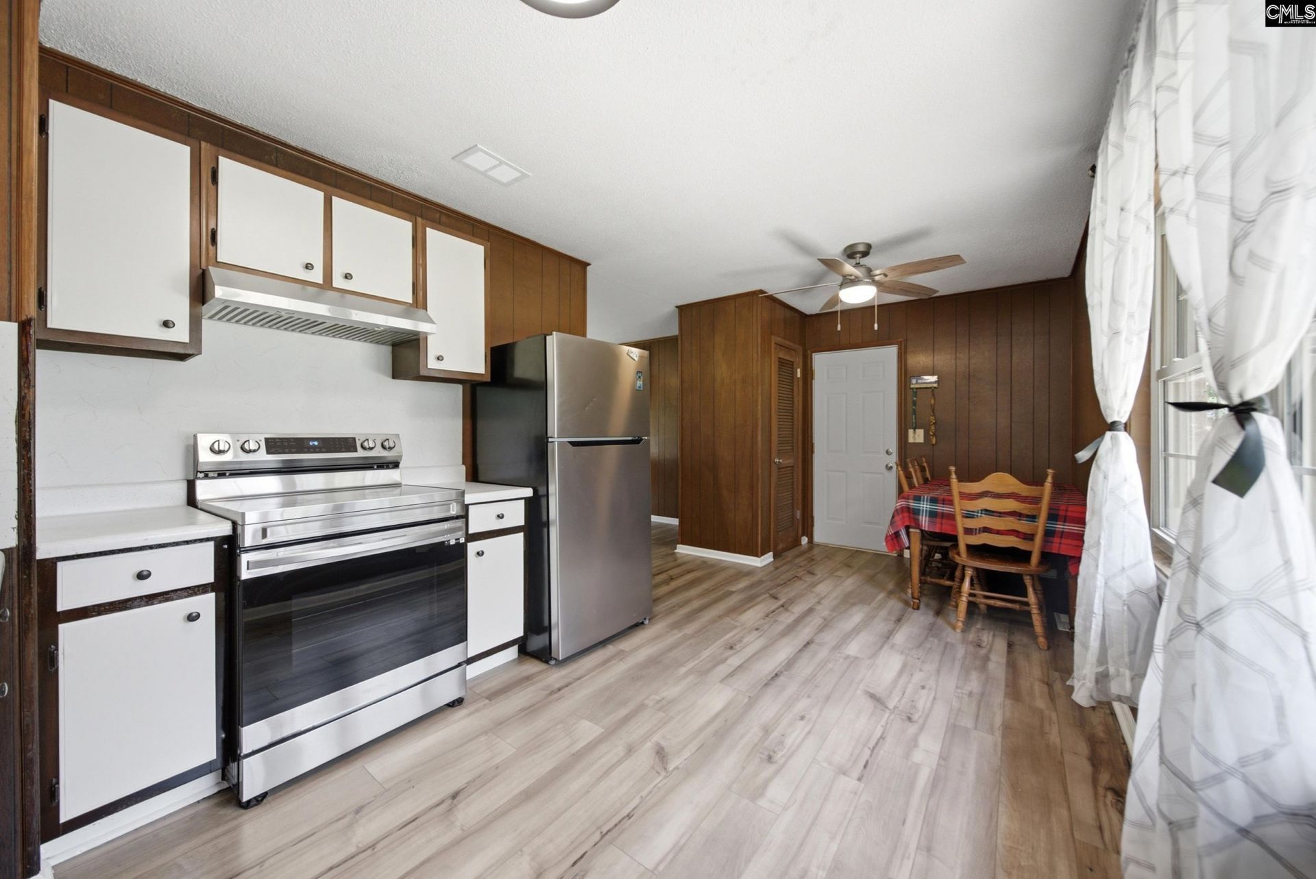 302 Mitchell Street Photo 9