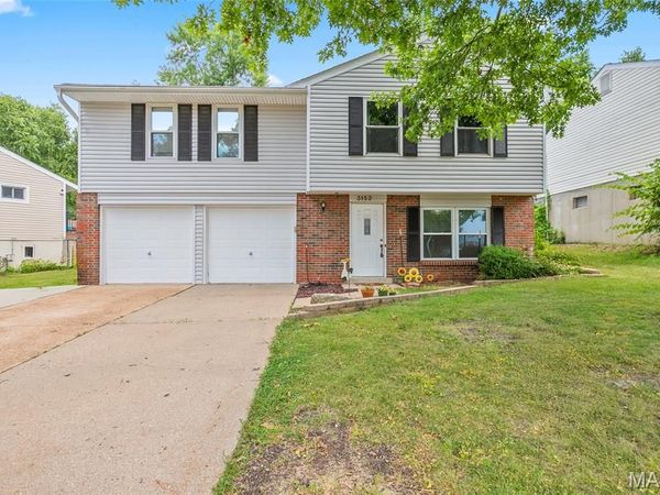 3152 Pinebrook Drive, Arnold, MO 63010