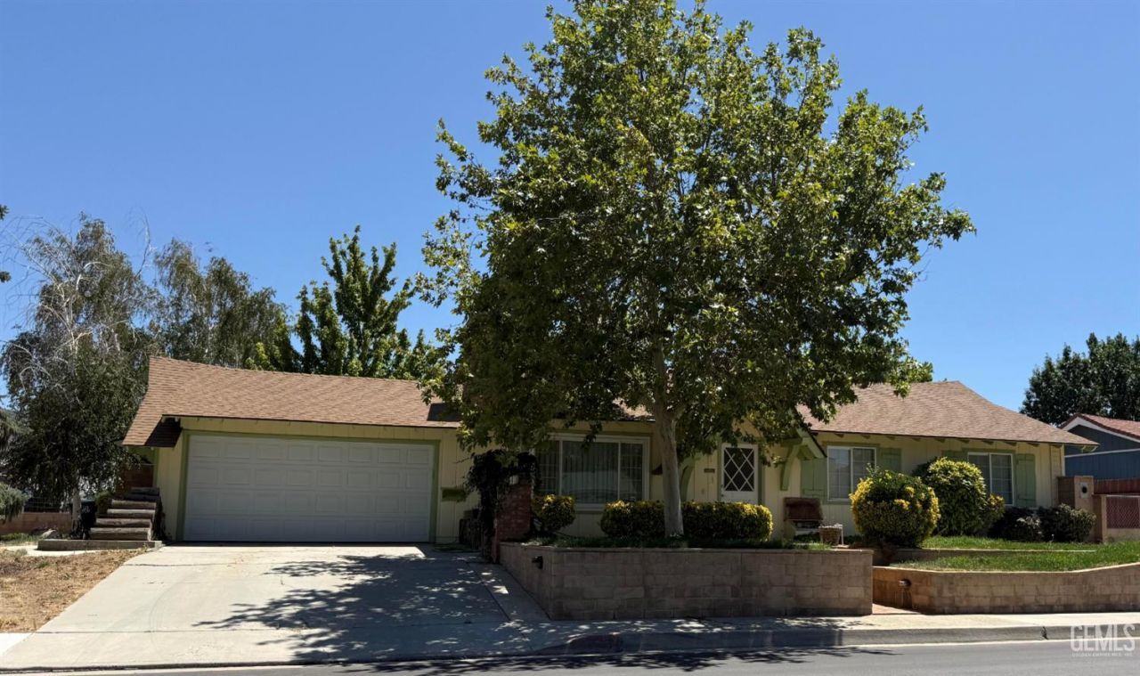 414 Brentwood Drive, Tehachapi, CA 93561 Main Photo