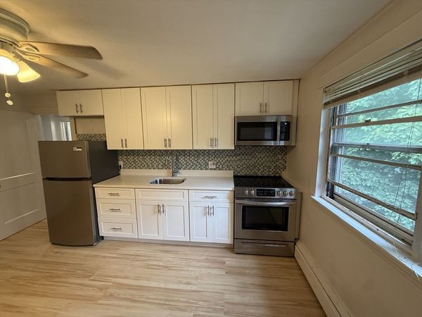 45 Aldrich Rd, Unit B, Watertown, MA 02472