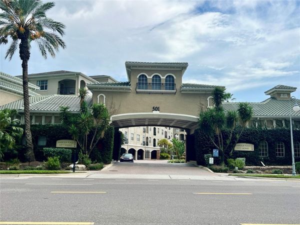 501 KNIGHTS RUN AVENUE, Unit 1330, TAMPA, FL 33602