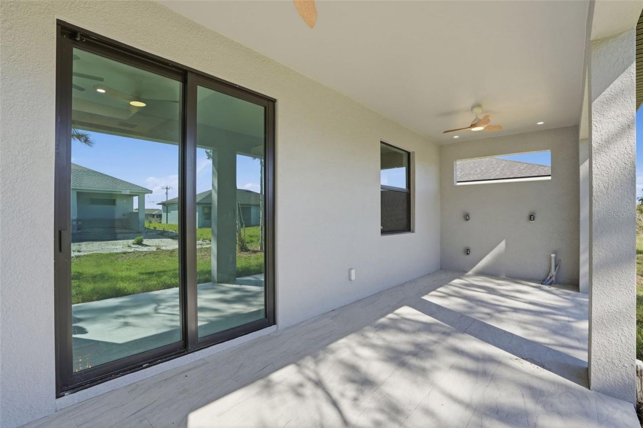 431 Palmyra Avenue , Lehigh Acres, FL 33974 Photo