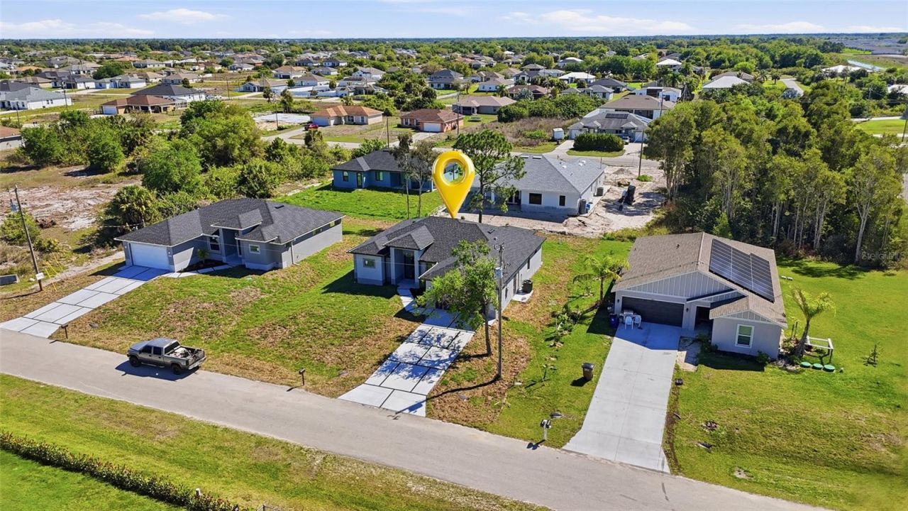 431 Palmyra Avenue , Lehigh Acres, FL 33974 Photo