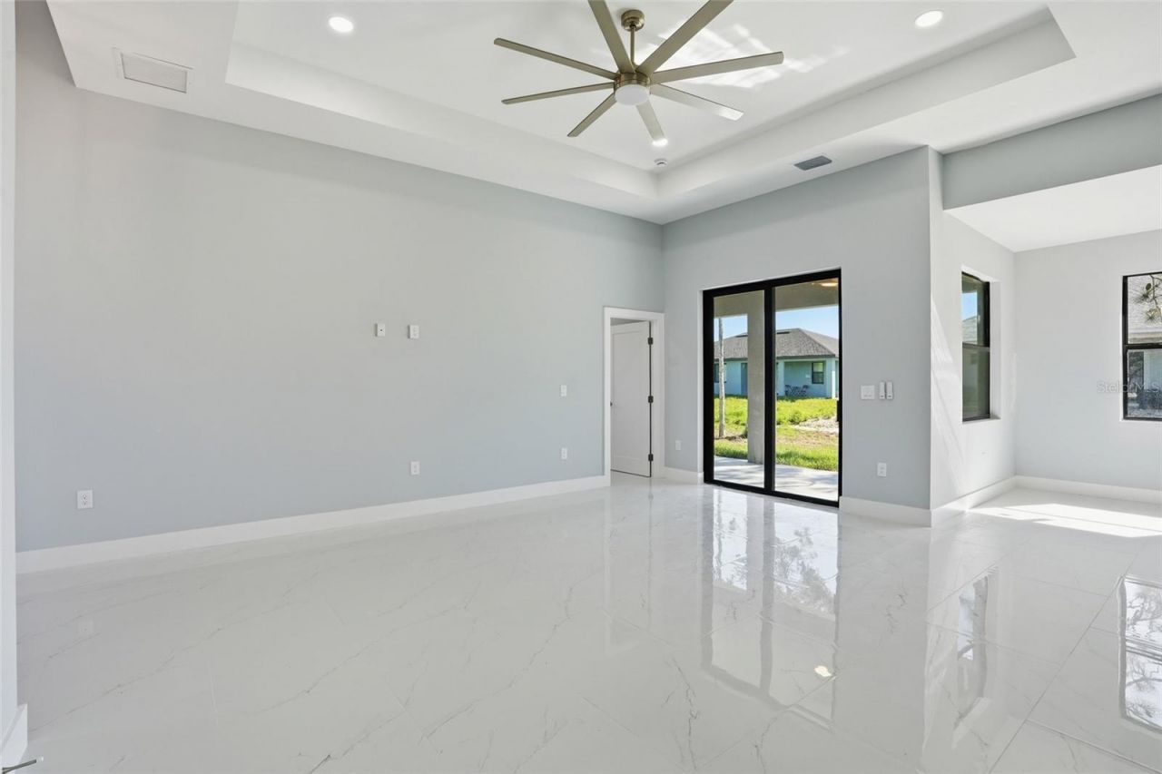 431 Palmyra Avenue , Lehigh Acres, FL 33974 Photo
