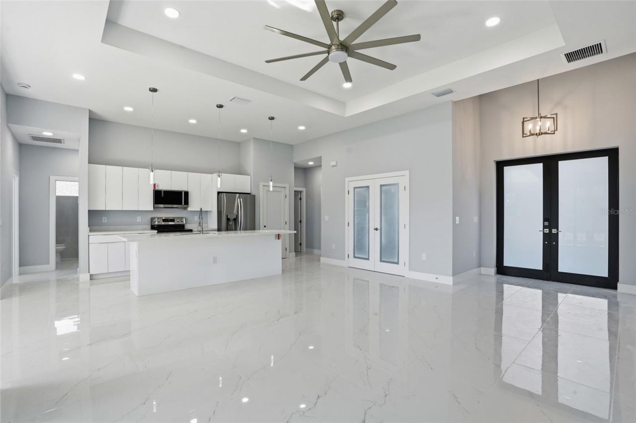 431 Palmyra Avenue , Lehigh Acres, FL 33974 Photo