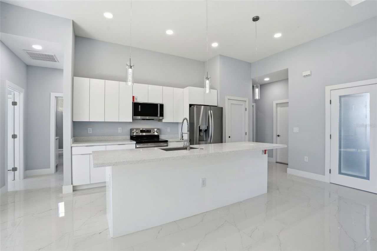 431 Palmyra Avenue , Lehigh Acres, FL 33974 Photo