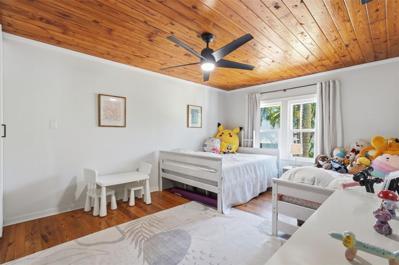 517 Avery Avenue , Crystal Beach, FL 34681 Photo