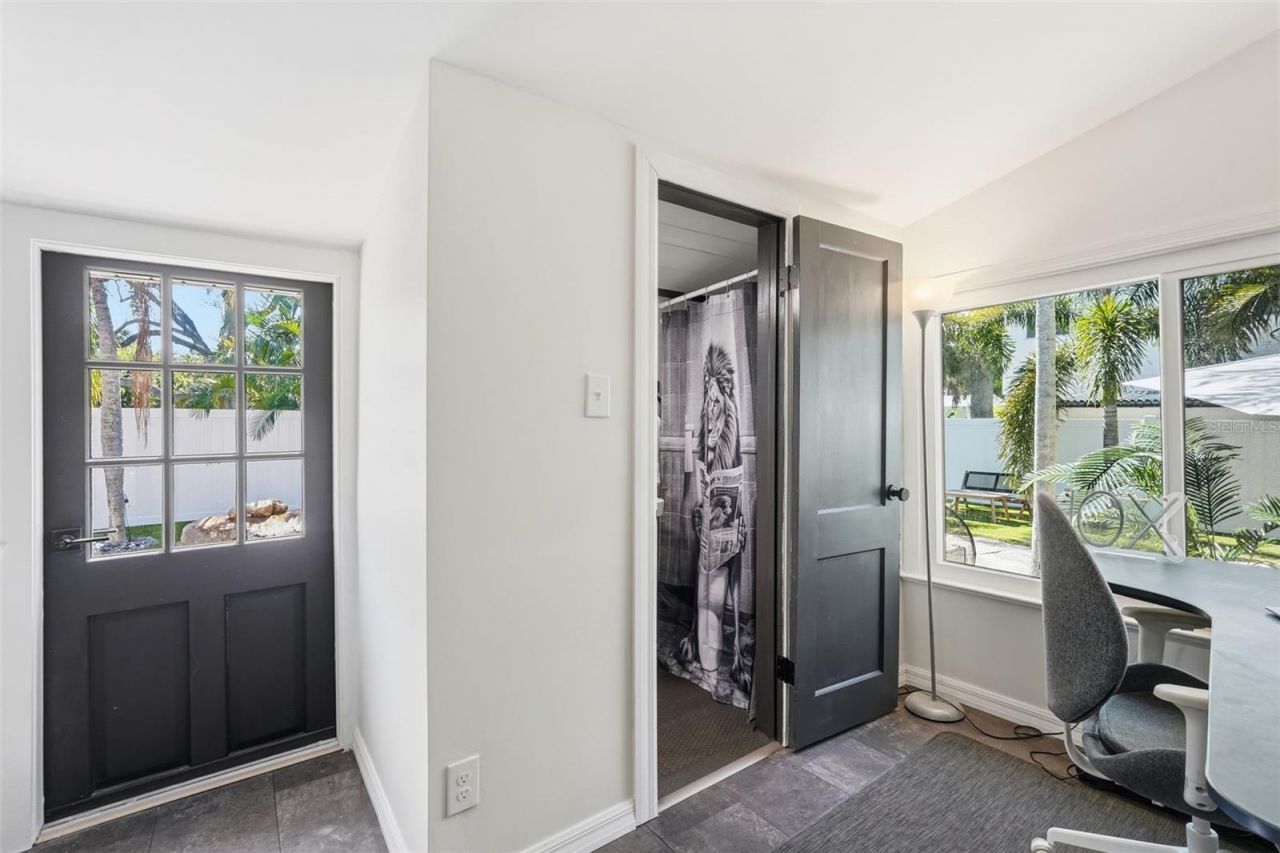 517 Avery Avenue , Crystal Beach, FL 34681 Photo