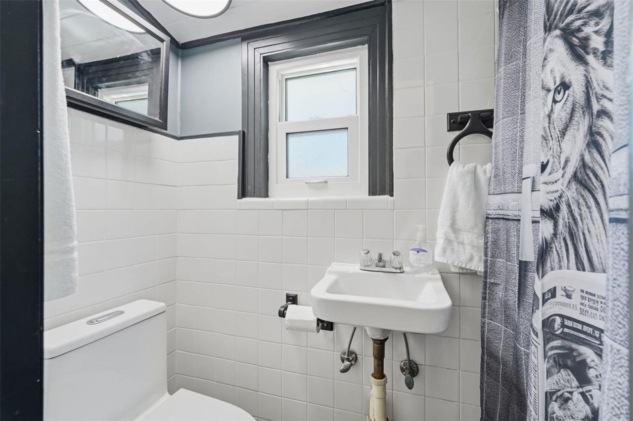 517 Avery Avenue , Crystal Beach, FL 34681 Photo