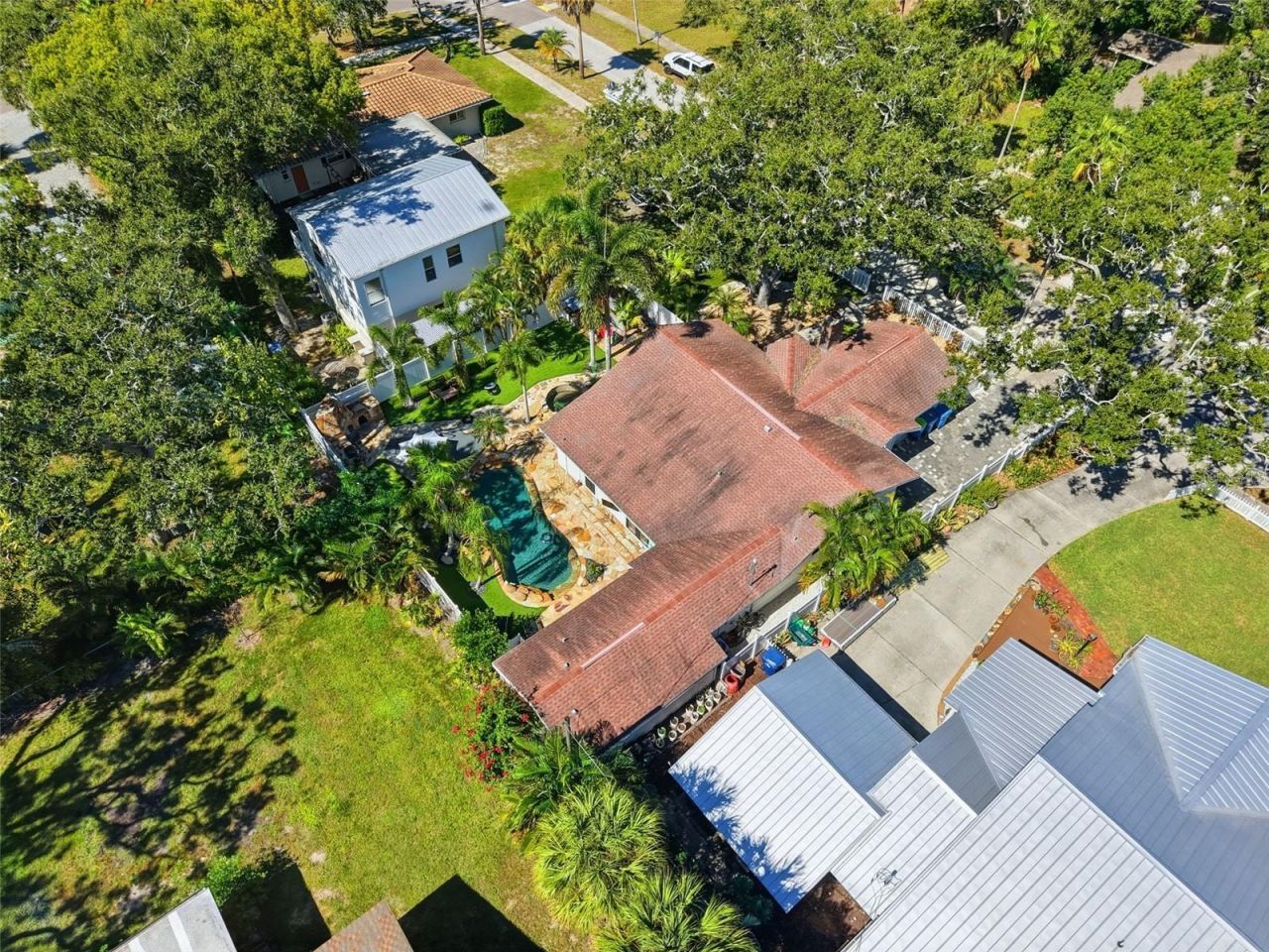 517 Avery Avenue , Crystal Beach, FL 34681 Photo