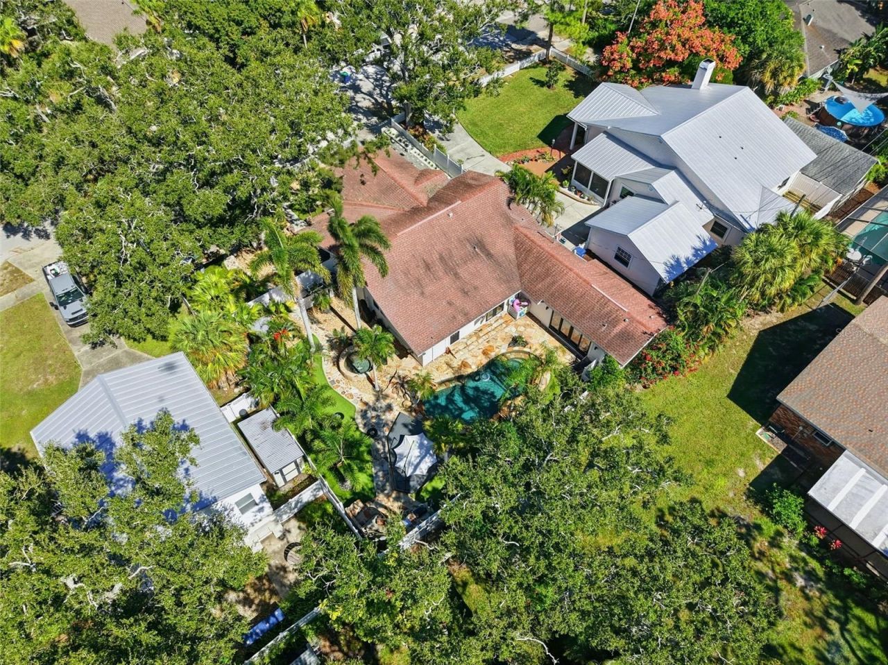 517 Avery Avenue , Crystal Beach, FL 34681 Photo