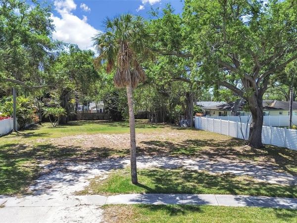 5438 BAYOU GRANDE BOULEVARD NE, ST PETERSBURG, FL 33703