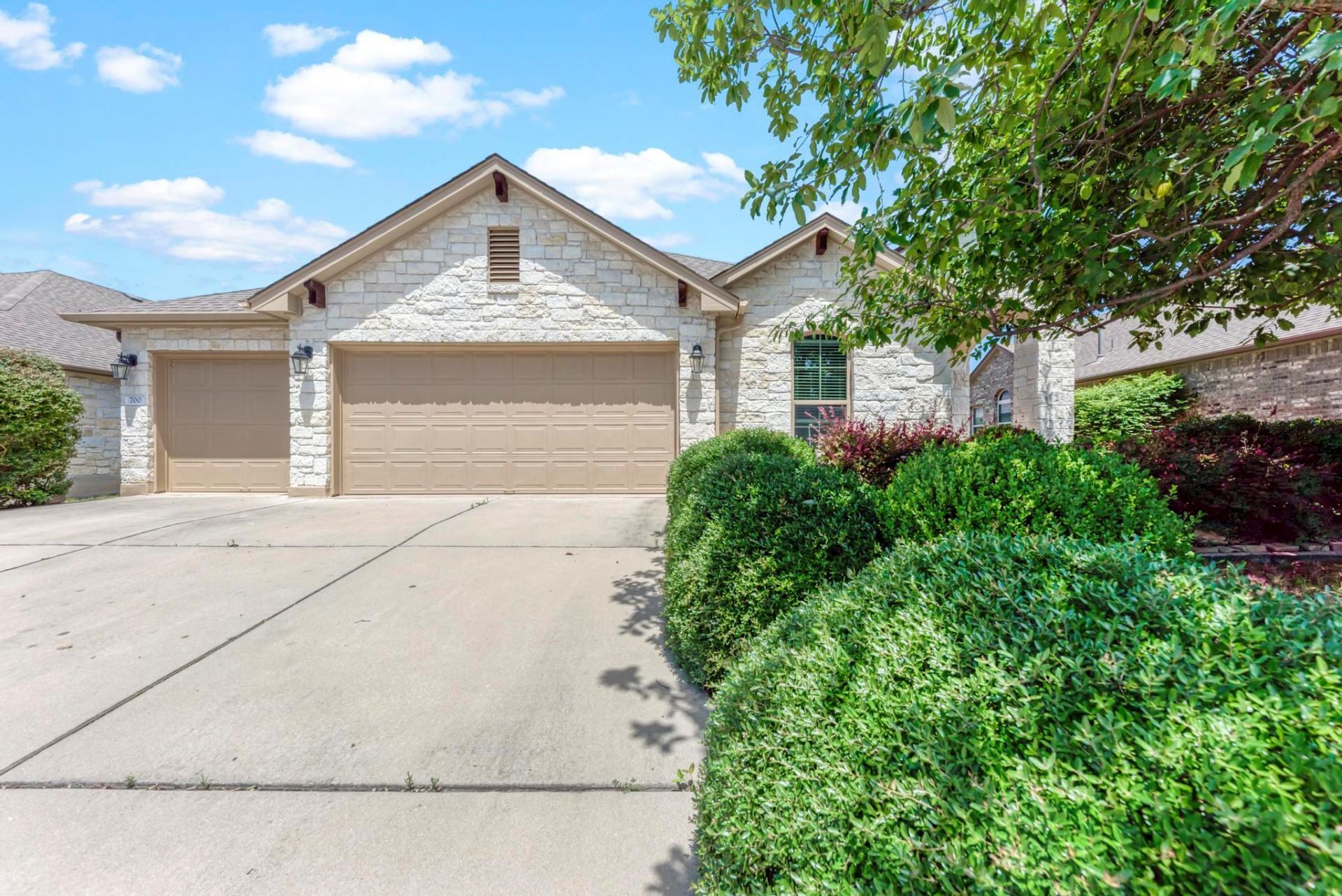 700 Cortona Cv, Georgetown, TX 78628 Main Photo