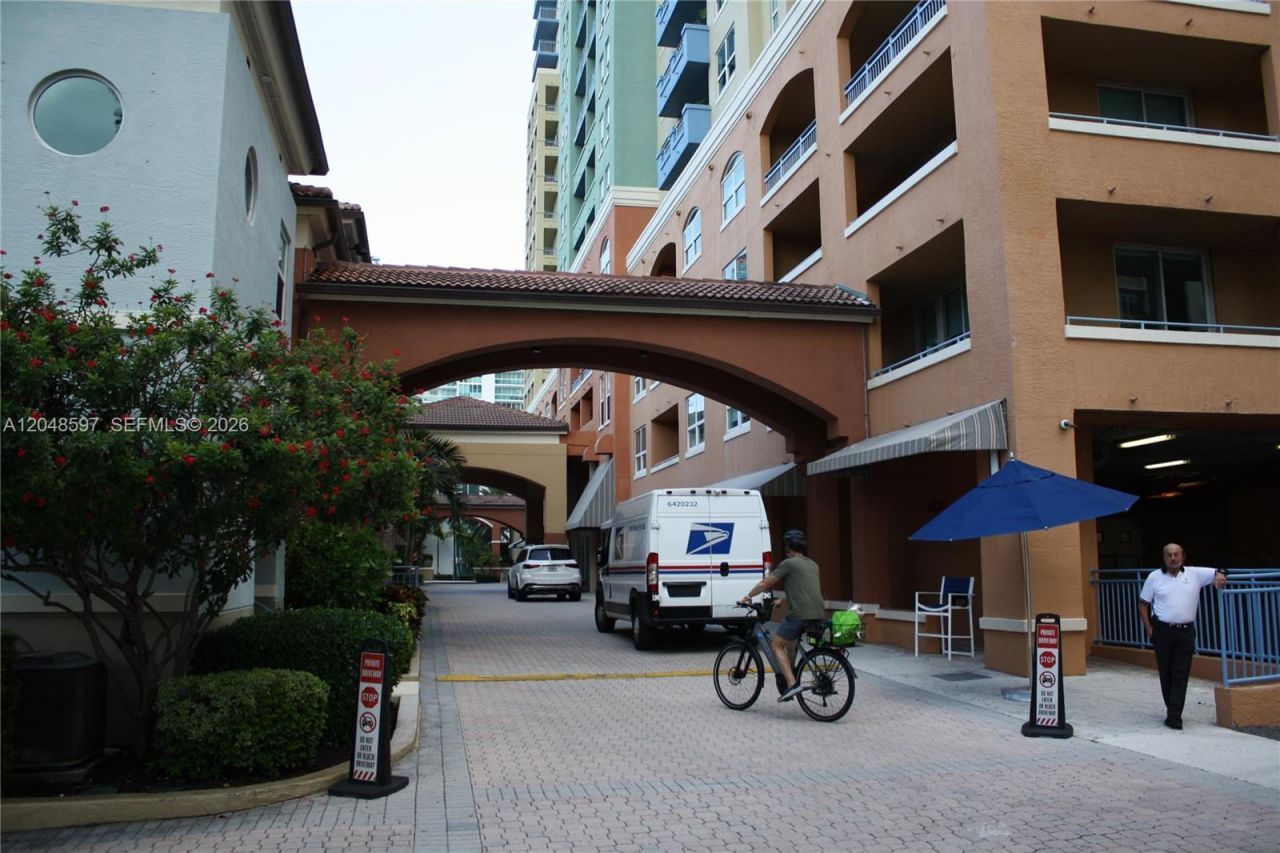 90 Alton Rd , Miami Beach, FL 33139 Photo