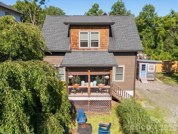 109 Portmanvilla Road , Black Mountain, NC 28711