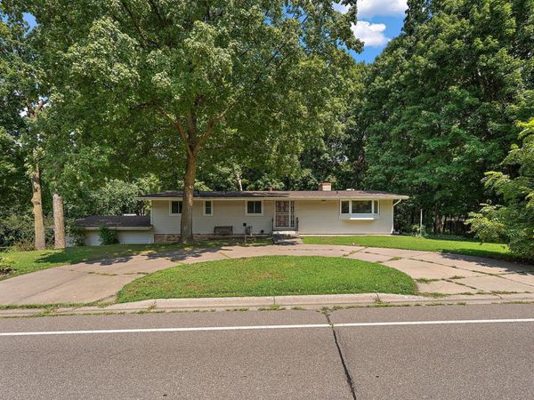 4125 Thrushwood Lane, Minnetonka, MN 55345