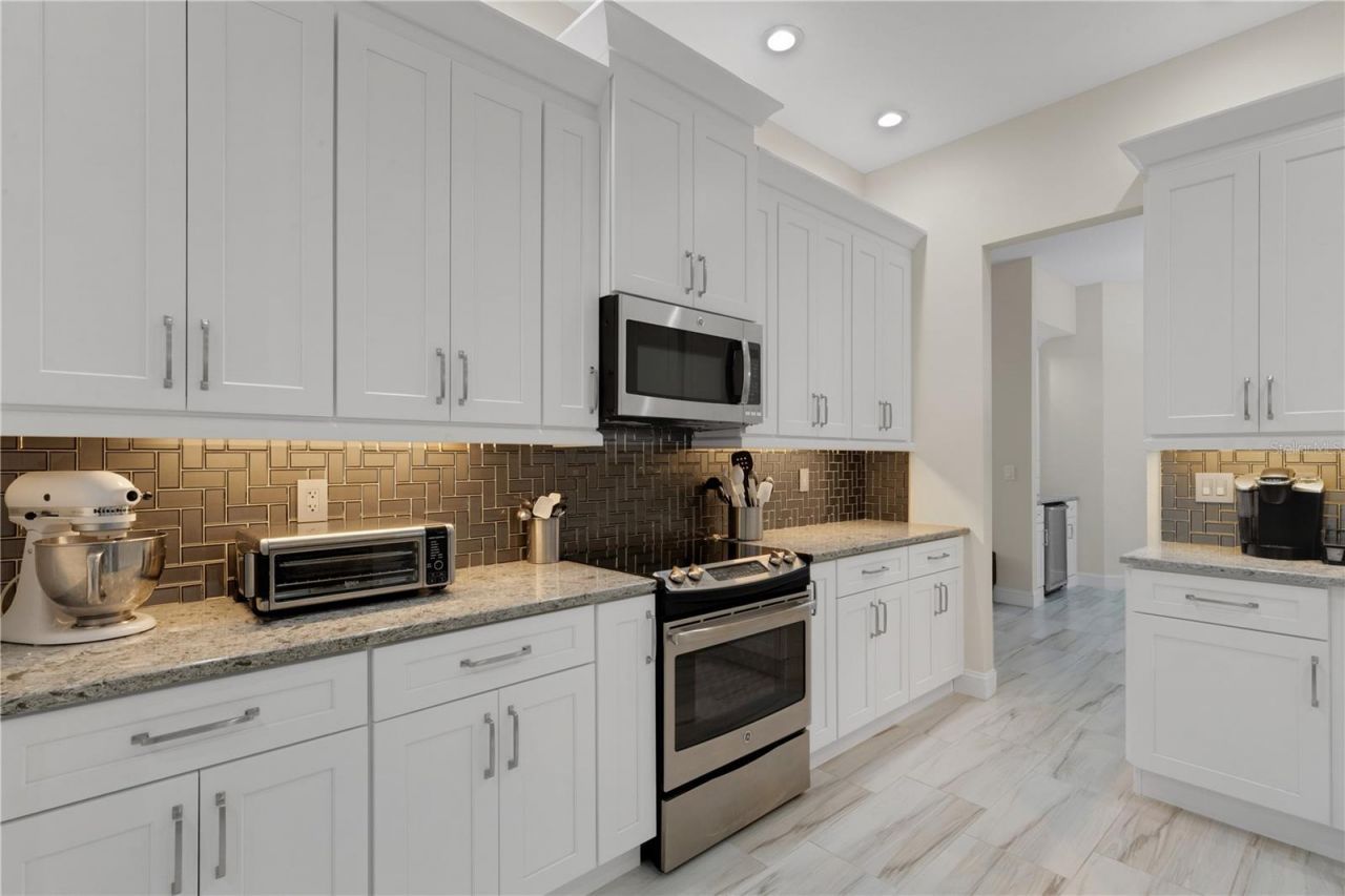 5142 51st Lane W, Bradenton, FL 34210 Photo