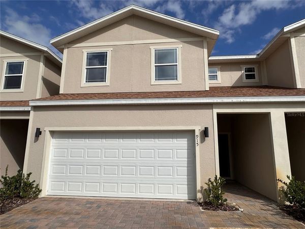 915 LAKEFRONT VILLAGE DRIVE , CLERMONT, FL 34711