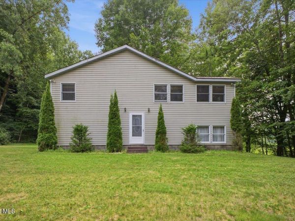 28 Campney Lane, Fort Ann, NY 12827